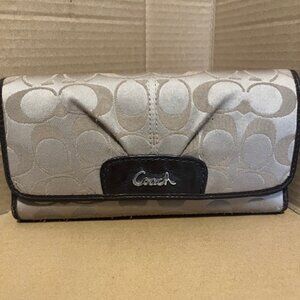 Coach signature print wallet.